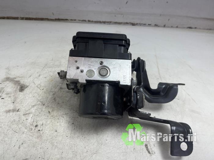 Gebrauchte ABS Pumpe Ford Fiesta 6 (JA8) 1.6 TDCi 16V 95 Preis € 200,00 Margenregelung angeboten von Autodemontagebedrijf De Mars