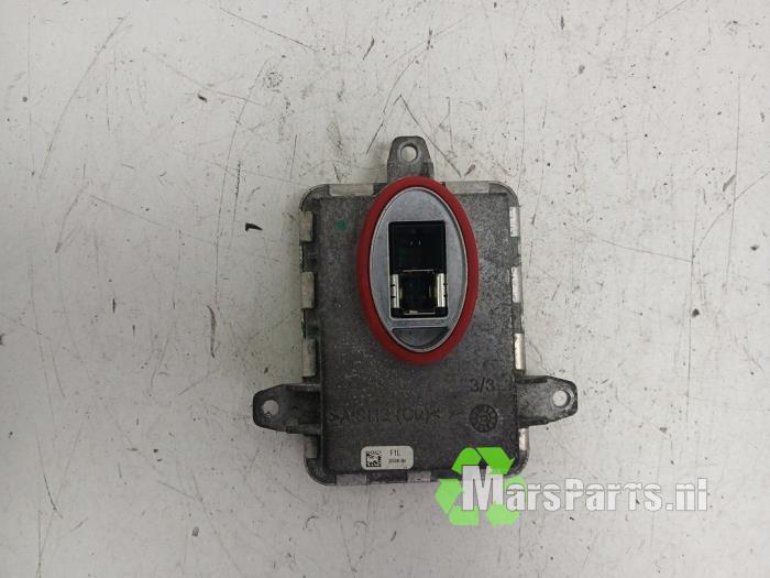 Używane Modułowy reflektor LED Mercedes A (W176) 1.6 A-180 16V Cena € 130,00 Procedura marży oferowane przez Autodemontagebedrijf De Mars