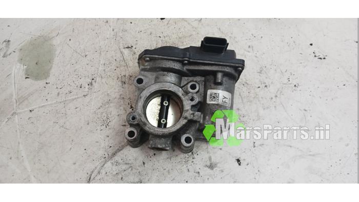 Gebrauchte Drosselklappengehäuse Renault Megane III Grandtour (KZ) 1.2 16V TCE 130 Preis € 25,00 Margenregelung angeboten von Autodemontagebedrijf De Mars