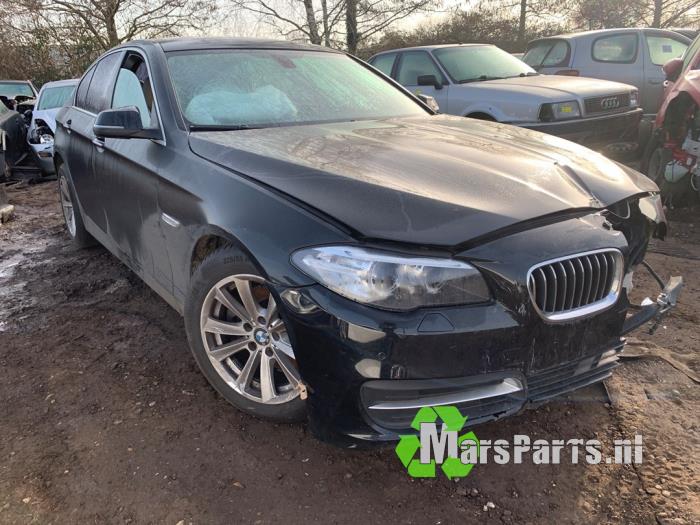 Używane Radio BMW 5 serie (F10) 518d 16V Cena € 350,00 Procedura marży oferowane przez Autodemontagebedrijf De Mars