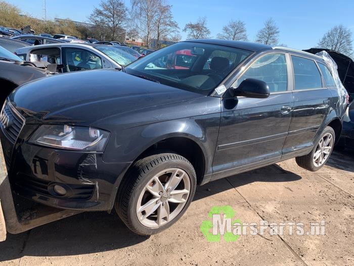 Usados Subchasis Audi A3 Sportback (8PA) 1.6 Precio € 50,00 Norma de margen ofrecido por Autodemontagebedrijf De Mars