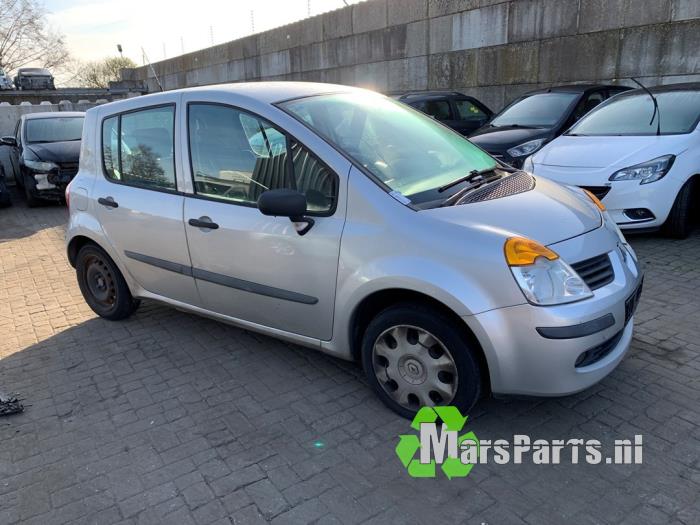 Używane Próg prawy Renault Modus/Grand Modus (JP) 1.2 16V Cena na żądanie oferowane przez Autodemontagebedrijf De Mars