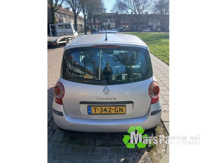 Używane Dach Renault Modus/Grand Modus (JP) 1.2 16V Cena na żądanie oferowane przez Autodemontagebedrijf De Mars