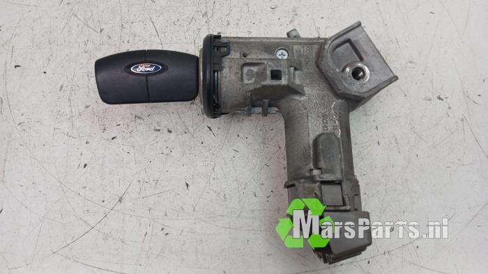 Używane Stacyjka + Kluczyk Ford Fiesta 6 (JA8) 1.0 Ti-VCT 12V 65 Cena € 50,00 Procedura marży oferowane przez Autodemontagebedrijf De Mars