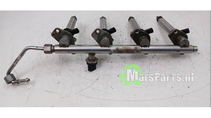 Usagé Système d'injection Mercedes A (W176) 1.6 A-200 16V Prix € 150,00 Règlement à la marge proposé par Autodemontagebedrijf De Mars