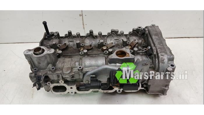 Begagnade Topplock Mercedes A (W176) 1.6 A-200 16V Pris € 500,00 Marginaltabell erbjuds av Autodemontagebedrijf De Mars