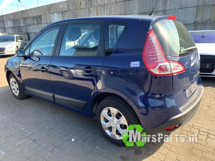 Used Subframe Renault Scénic III (JZ) 1.6 16V Price € 50,00 Margin scheme offered by Autodemontagebedrijf De Mars