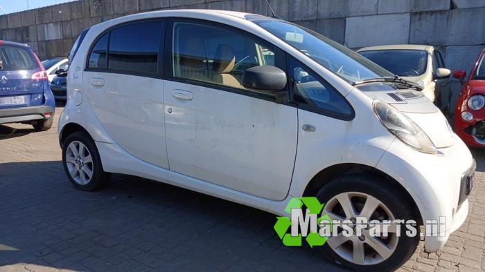 Używane Belka prawa Citroen C-Zero 16 kWh Cena na żądanie oferowane przez Autodemontagebedrijf De Mars