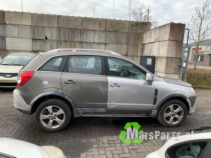 Używane Próg prawy Opel Antara (LA6) 2.0 CDTI 16V 4x4 Cena € 250,00 Procedura marży oferowane przez Autodemontagebedrijf De Mars