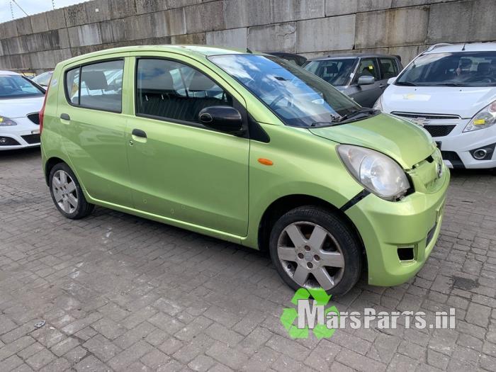 Używane Belka prawa Daihatsu Cuore (L251/271/276) 1.0 12V DVVT Cena € 250,00 Procedura marży oferowane przez Autodemontagebedrijf De Mars