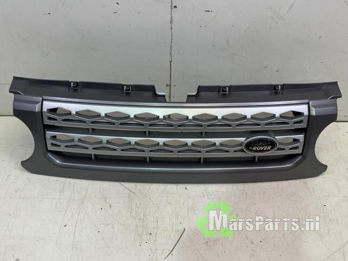 Używane Grill Landrover Discovery IV (LAS) 3.0 SD V6 24V Cena € 205,00 Procedura marży oferowane przez Autodemontagebedrijf De Mars