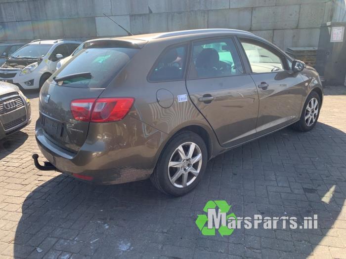 Używane Dach Seat Ibiza ST (6J8) 1.2 TDI Ecomotive Cena € 250,00 Procedura marży oferowane przez Autodemontagebedrijf De Mars