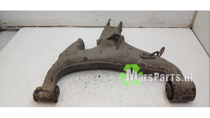 Gebrauchte Querlenker links hinten Landrover Discovery IV (LAS) 3.0 SD V6 24V Preis € 60,00 Margenregelung angeboten von Autodemontagebedrijf De Mars
