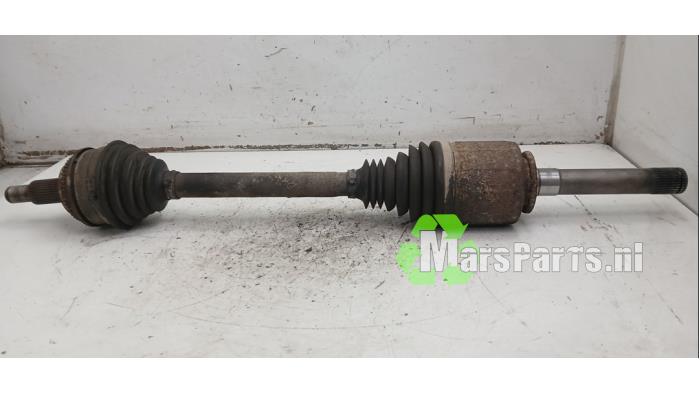 Gebrauchte Antriebswelle links vorne Landrover Discovery IV (LAS) 3.0 SD V6 24V Preis € 100,00 Margenregelung angeboten von Autodemontagebedrijf De Mars