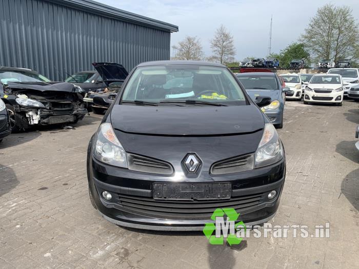 Gebrauchte Bremszange rechts vorne Renault Clio III (BR/CR) 1.6 16V Preis € 25,00 Margenregelung angeboten von Autodemontagebedrijf De Mars