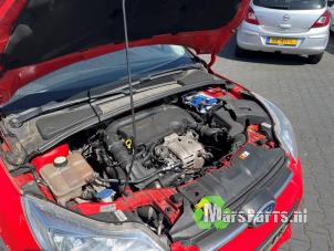 Getriebe van een Ford Focus 3 Wagon 1.0 Ti-VCT EcoBoost 12V 100 2013