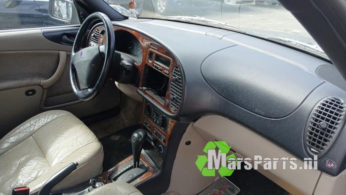 Używane Stacyjka + Kluczyk Saab 900 II (YS3D) 2.5 SE V6 24V Cena € 40,00 Procedura marży oferowane przez Autodemontagebedrijf De Mars