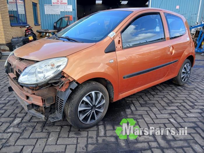 Usagé Train arrière complet Renault Twingo II (CN) 1.2 Prix € 60,00 Règlement à la marge proposé par Autodemontagebedrijf De Mars