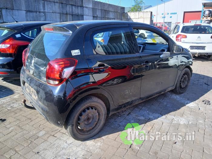 Używane Dach Peugeot 108 1.0 12V Cena na żądanie oferowane przez Autodemontagebedrijf De Mars