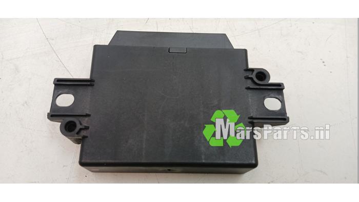 Begagnade PDC-modul Ford Fiesta 6 (JA8) 1.4 TDCi Pris € 30,00 Marginaltabell erbjuds av Autodemontagebedrijf De Mars