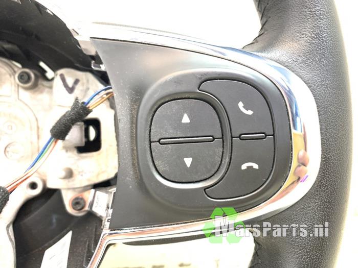 Używane Kierownica Fiat 500 (312) 1.2 Cena € 95,00 Procedura marży oferowane przez Autodemontagebedrijf De Mars