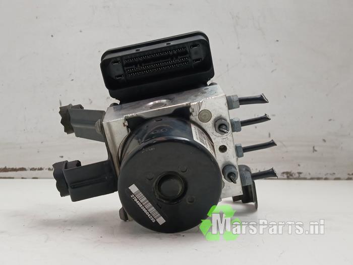 Begagnade ABS-pump BMW 3 serie (F30) 328i 2.0 16V Pris € 60,00 Marginaltabell erbjuds av Autodemontagebedrijf De Mars