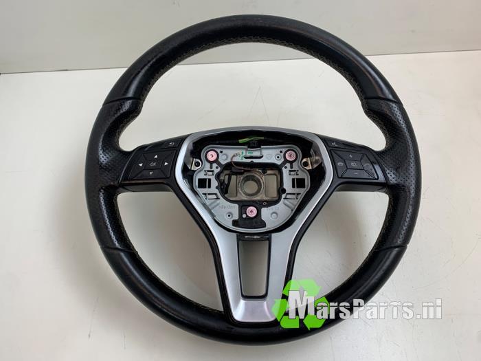 Begagnade Ratt Mercedes A (W176) 1.6 A-180 16V Pris € 70,00 Marginaltabell erbjuds av Autodemontagebedrijf De Mars