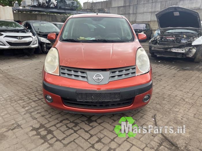 Używane Rama pomocnicza Nissan Note (E11) 1.4 16V Cena € 75,00 Procedura marży oferowane przez Autodemontagebedrijf De Mars