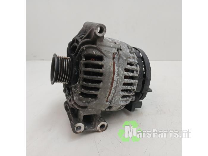 Begagnade Dynamo BMW Mini (R50/53) 1.6 16V Cooper Pris € 40,00 Marginaltabell erbjuds av Autodemontagebedrijf De Mars