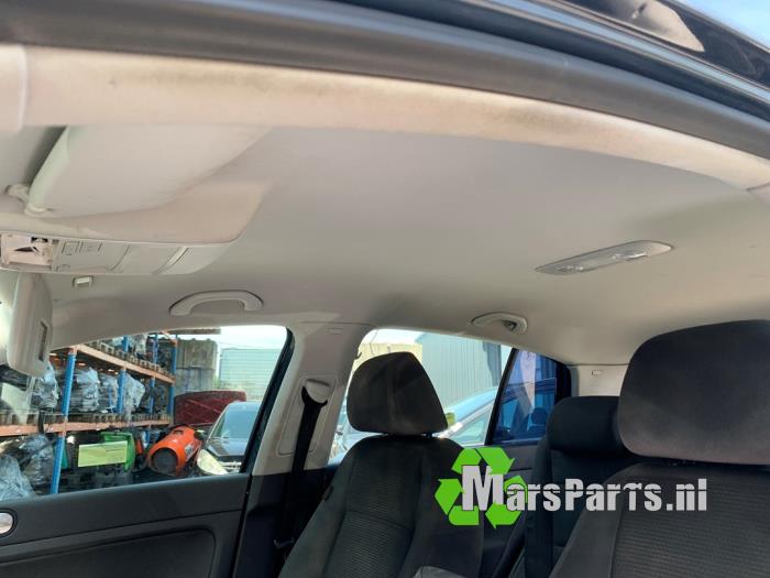 Używane Podsufitka Volkswagen Golf Plus (5M1/1KP) 2.0 FSI 16V Cena € 125,00 Procedura marży oferowane przez Autodemontagebedrijf De Mars