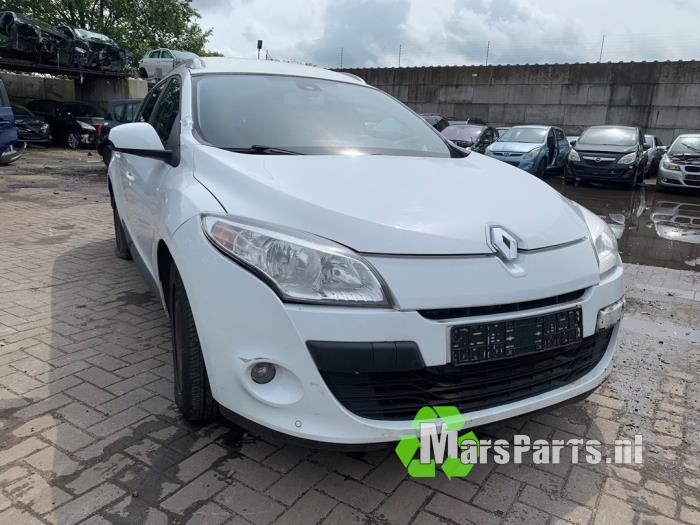 Gebrauchte Unterrahmen Renault Megane III Grandtour (KZ) 1.5 dCi 90 Preis € 70,00 Margenregelung angeboten von Autodemontagebedrijf De Mars