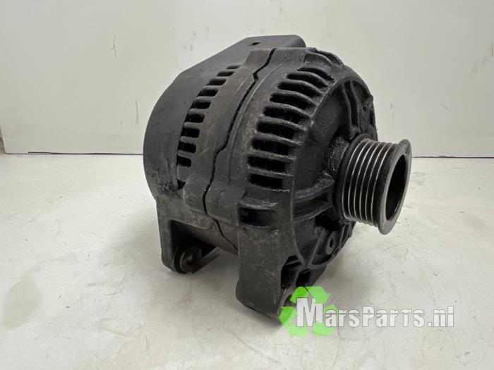 Begagnade Dynamo Saab 900 II (YS3D) 2.5 SE V6 24V Pris € 35,00 Marginaltabell erbjuds av Autodemontagebedrijf De Mars