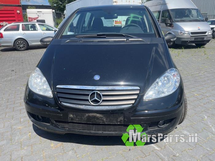 Used Subframe Mercedes A (W169) 1.5 A-150 5-Drs. Price € 75,00 Margin scheme offered by Autodemontagebedrijf De Mars