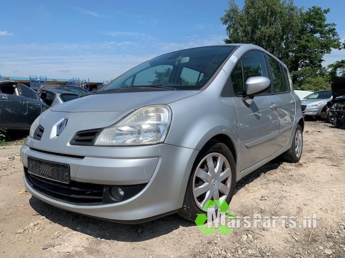 Begagnade Underram Renault Modus/Grand Modus (JP) 1.2 16V TCE 100 Pris € 75,00 Marginaltabell erbjuds av Autodemontagebedrijf De Mars