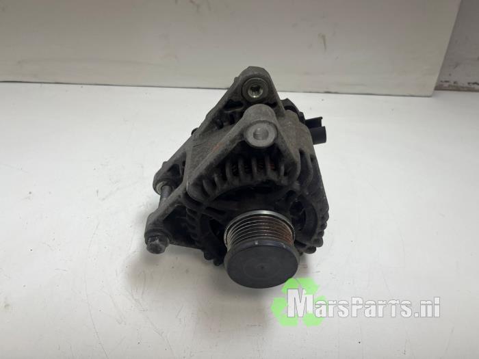 Dynamo van een Peugeot 208 I (CA/CC/CK/CL) 1.2 Vti 12V PureTech 82 2013