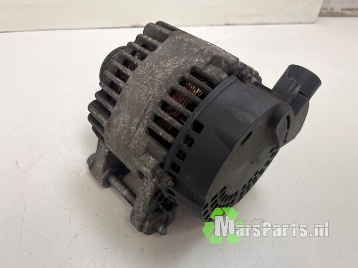 Gebrauchte Dynamo Peugeot 208 I (CA/CC/CK/CL) 1.2 Vti 12V PureTech 82 Preis € 40,00 Margenregelung angeboten von Autodemontagebedrijf De Mars