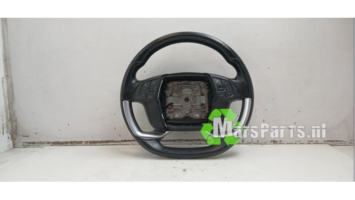 Używane Kierownica Citroen C4 Grand Picasso (3A) 1.2 12V PureTech 130 Cena € 85,00 Procedura marży oferowane przez Autodemontagebedrijf De Mars