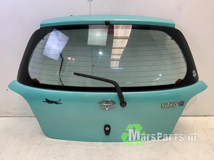 Begagnade Baklucka Toyota Yaris (P1) 1.0 16V VVT-i Pris € 65,00 Marginaltabell erbjuds av Autodemontagebedrijf De Mars