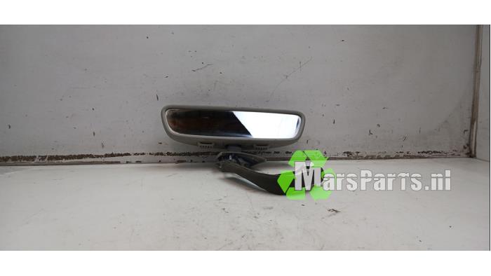 Używane Lusterko wewnetrzne Mercedes E Estate (S212) E-200 CDI 16V BlueEfficiency,BlueTEC Cena € 100,00 Procedura marży oferowane przez Autodemontagebedrijf De Mars