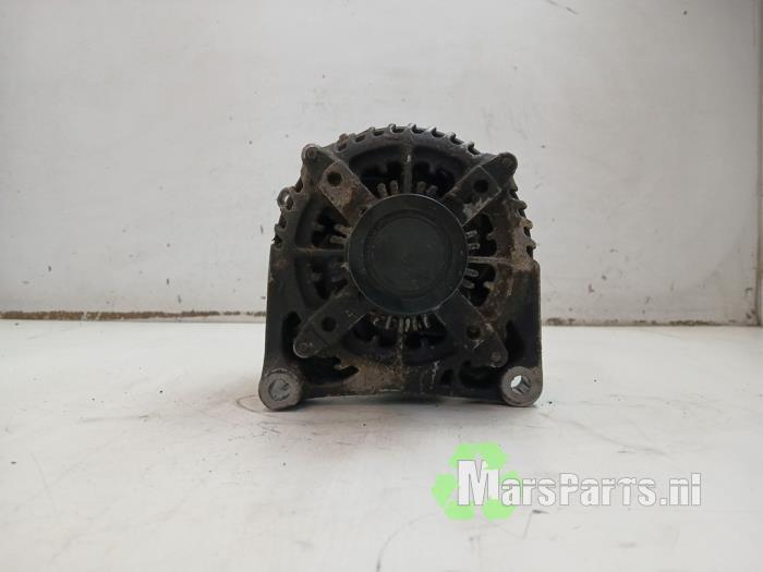 Begagnade Dynamo BMW 3 serie (F30) 328i 2.0 16V Pris € 60,00 Marginaltabell erbjuds av Autodemontagebedrijf De Mars