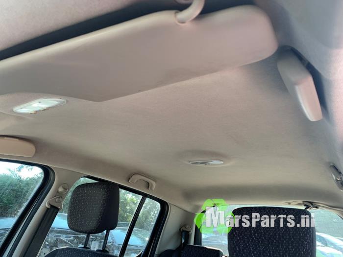 Używane Podsufitka Renault Modus/Grand Modus (JP) 1.6 16V Cena na żądanie oferowane przez Autodemontagebedrijf De Mars