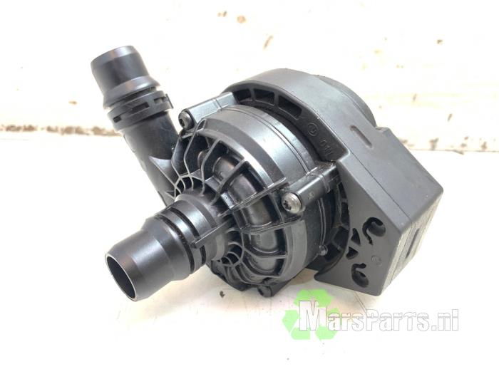 Begagnade Vattenpump Fiat Scudo E-Scudo Pris € 40,00 Marginaltabell erbjuds av Autodemontagebedrijf De Mars