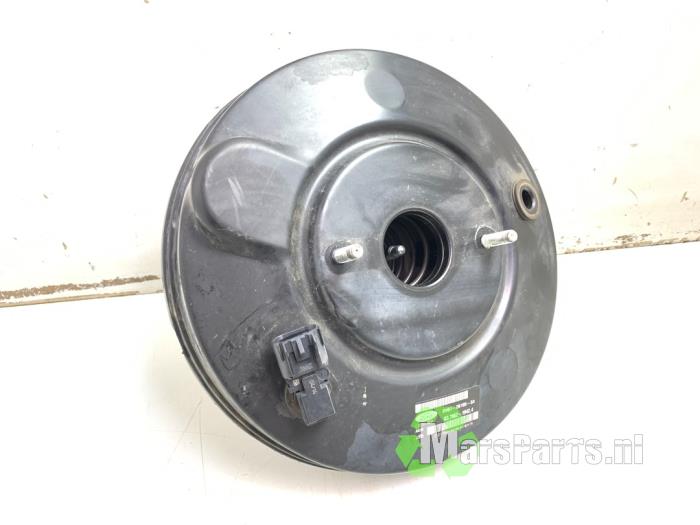Usados Servofreno Ford Focus 3 Wagon 1.0 Ti-VCT EcoBoost 12V 100 Precio € 50,00 Norma de margen ofrecido por Autodemontagebedrijf De Mars
