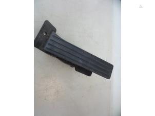 Used Accelerator pedal BMW 1 serie (F20) 125d 2.0 16V Price € 20,00 Margin scheme offered by Autobedrijf Broekhuis B.V.