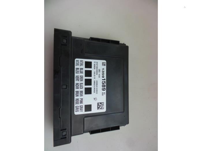 Used Body control computer Opel Corsa E 1.0 SIDI Turbo 12V Price € 80,00 Margin scheme offered by Autobedrijf Broekhuis B.V.