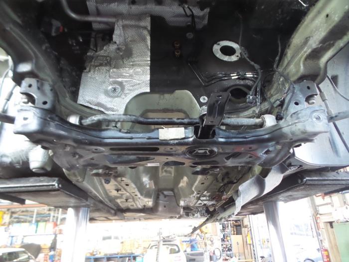 Usados Subchasis Skoda Superb (3V3) 1.6 TDI Precio € 100,00 Norma de margen ofrecido por Autobedrijf Broekhuis B.V.