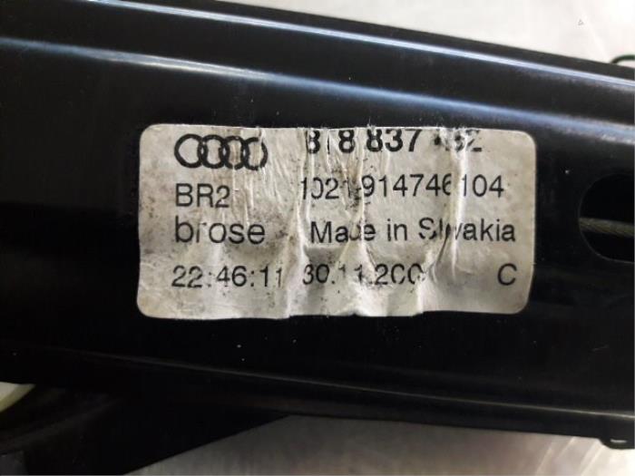 Window mechanism 4-door, front right from a Audi A5 Sportback Quattro (B8H/B8S) 2.0 TFSI 16V 2010