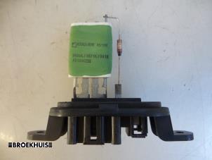 Used Heater resistor Opel Movano 2.3 CDTi 16V FWD Price € 24,20 Inclusive VAT offered by Autobedrijf Broekhuis B.V.