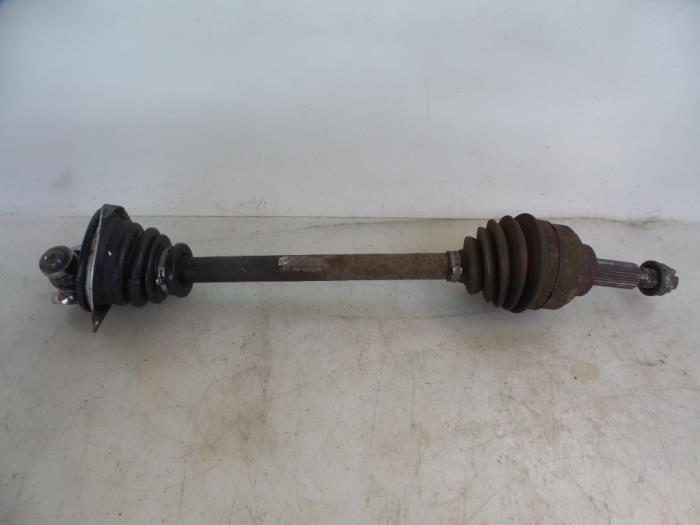 Front drive shaft, left from a Renault Trafic New (FL) 1.9 dCi 82 16V 2003