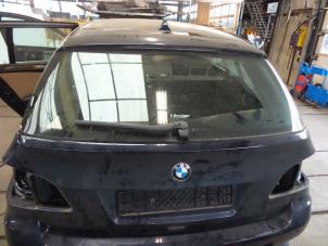 Usados Portón trasero BMW 5 serie Touring (E61) 520d 16V Corporate Lease Precio € 125,00 Norma de margen ofrecido por Autobedrijf Broekhuis B.V.